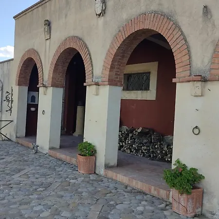 Castello Del Piraino - Casa Vacanze Nel Cuore Della Sicilia Guest house