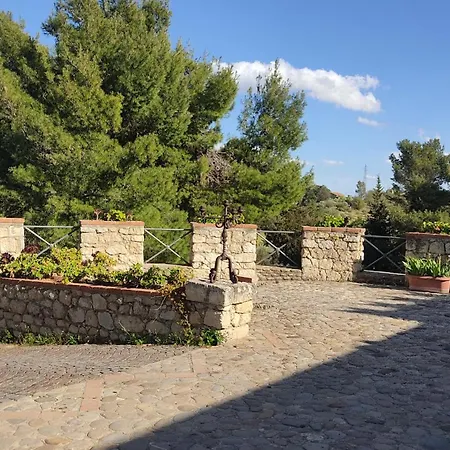Castello Del Piraino - Casa Vacanze Nel Cuore Della Sicilia